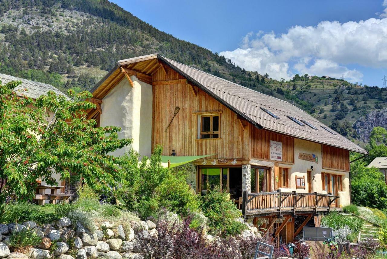 Chambres D'Hote Le Brin De Paille Saint-Martin-de-Queyrières Exterior foto